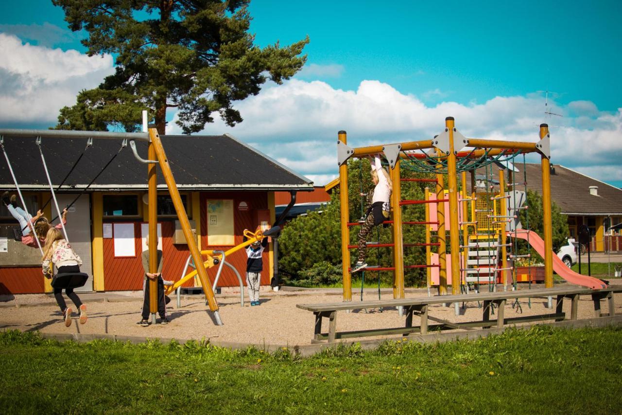 Arsunda Strandbad Sjoesunda Vandrarhem Exterior photo